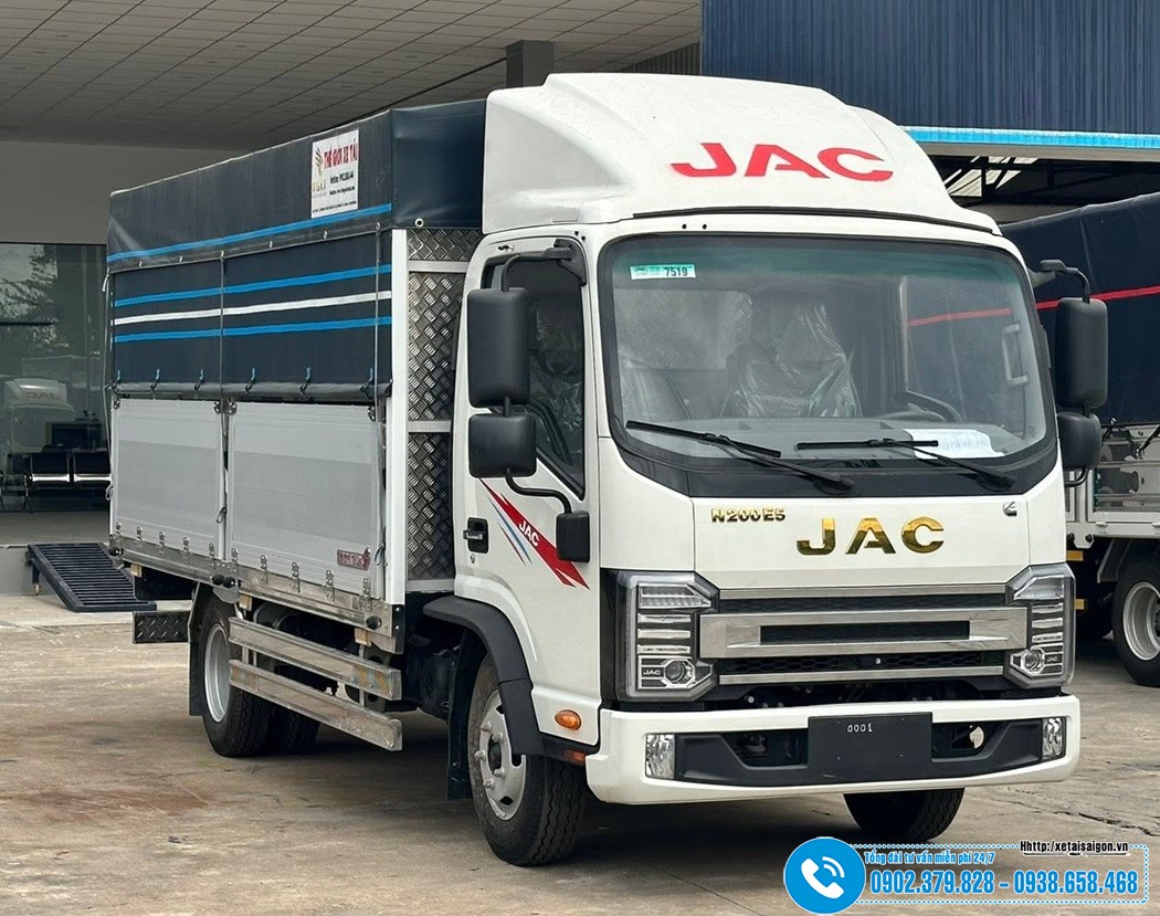 Giá Xe tải JAC 1T9 - 2T2 - 2T4 - 2T5 - 3.49 Tấn - 3T5 - 4.9 Tấn - 5 Tấn - 6T5 - 7 Tấn - 7T5 - 8 Tấn - 8T5 - 9 Tấn